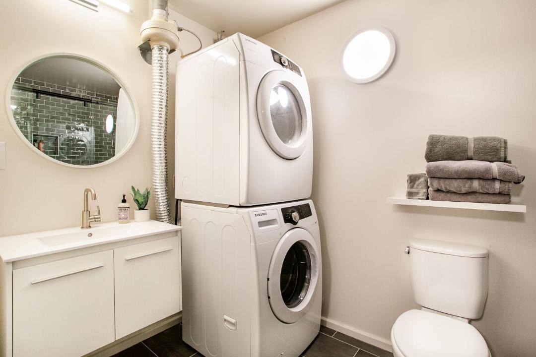 Photo of Bathroom in Old City
