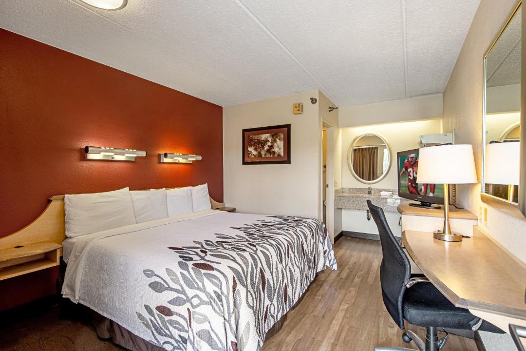 Photo of Bedroom in Hurricane