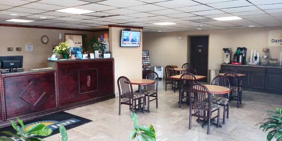 Photo of Livingroom in Morehead
