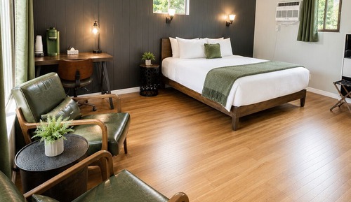 Deluxe Room, 1 King Bed