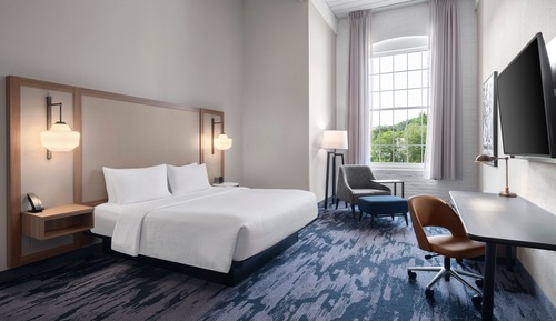 Room, 1 King Bed, Hearing Accessible