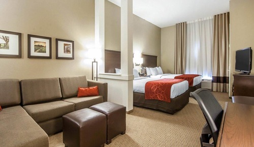 Suite, 2 Queen Beds, Non Smoking
