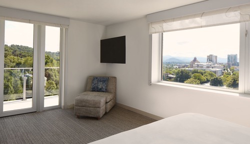 Suite, 1 Bedroom, Mountain View (Balcony)