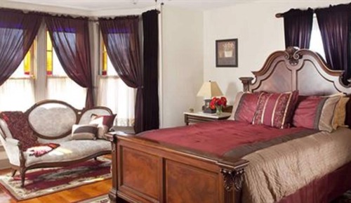 Illinois room