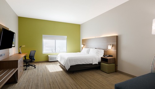 Standard Room, 1 King Bed