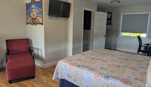 Suite, 1 King Bed, Non Smoking, River View