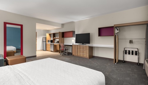 Studio, 1 King Bed, Accessible, Bathtub (Mobility & Hearing)