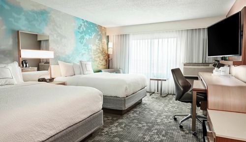 Room, 2 Queen Beds, Hearing Accessible