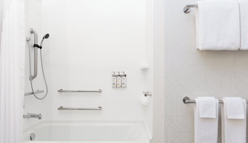 Suite, 1 King Bed, Accessible Bathtub (Mobility)