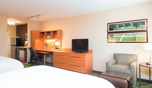 Studio, 2 Queen Beds