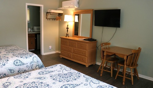 Little Echo Room 302