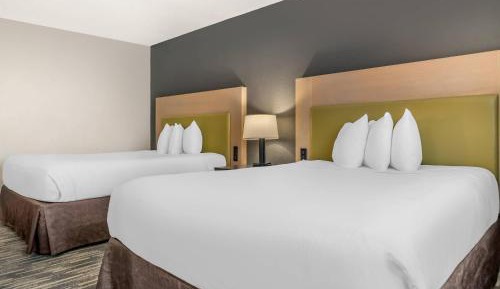 Queen Room with Two Queen Beds
