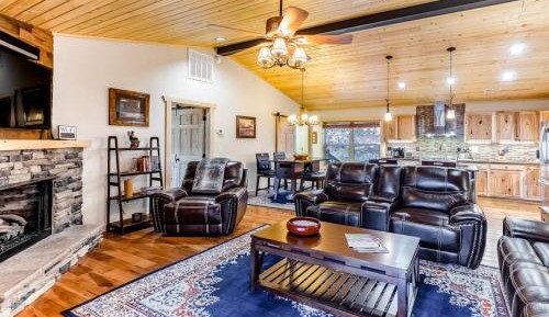 Three-Bedroom Vacation Home 