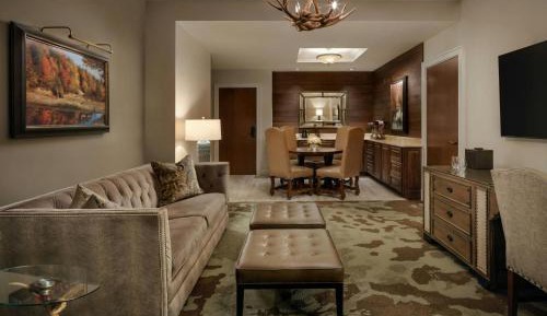 King Suite with Sofa Bed - Main Building
