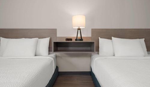 Suite with Two Queen Beds - Non-Smoking