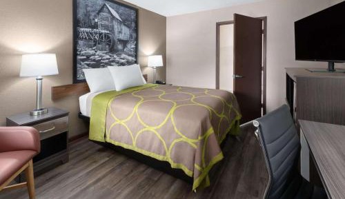 Double Room with Bathtub with Grab Bars - Mobility Accessible/Non-Smoking