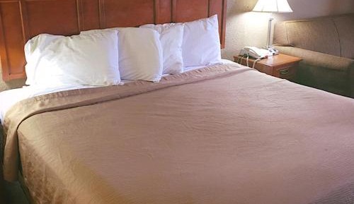 King Room - Non-Smoking