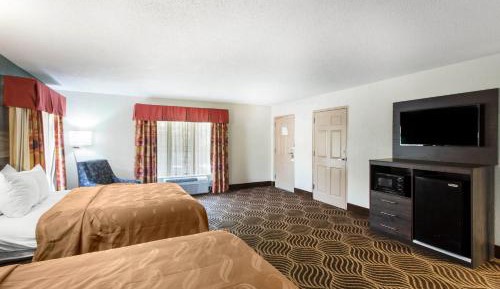 Queen Room with Two Queen Beds - Non-Smoking