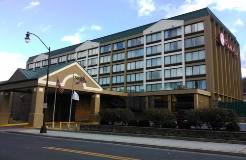 Cumberland Hotel | Ramada by Wyndham Cumberland Downtown