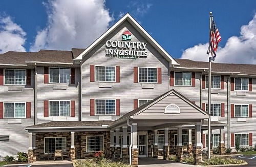 Tad Hotel | Country Inn & Suites by Radisson, Charleston South, WV