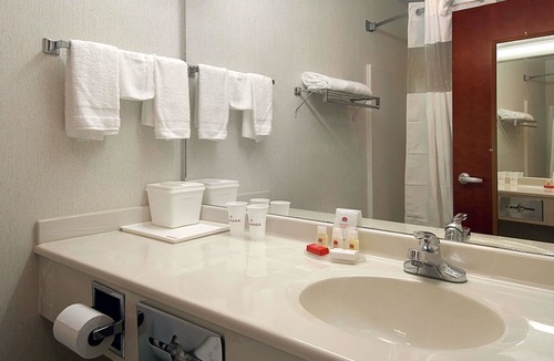 Mount Sterling Hotel | Ramada Limited Mount Sterling