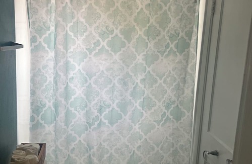 Maysville Apartment | Cozy 1-bedroom apartment in Maysville right in the entertainment district.