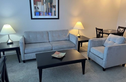 Blue Ash Apartment | Blue Ash 2 bedroom 2 bath with 1200 Square Feet of living space!
