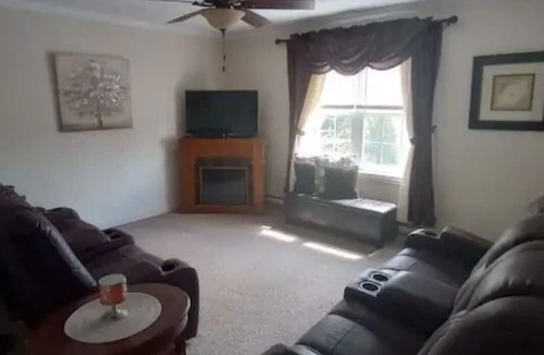 Canaan Valley House | Peaceful and secluded mountain getaway. PET FRIENDLY!!