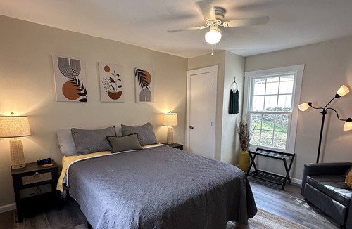 Dayton House | NEW! Pet & Family-Friendly Home. Ohio River Views! <5 miles to attractions!