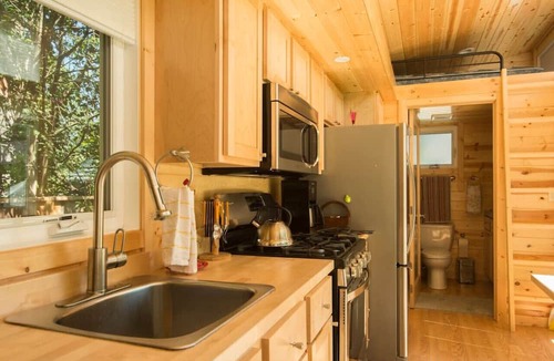Marion House | Dogs, Tiny House, Steam Sauna, Kayaks & Fire