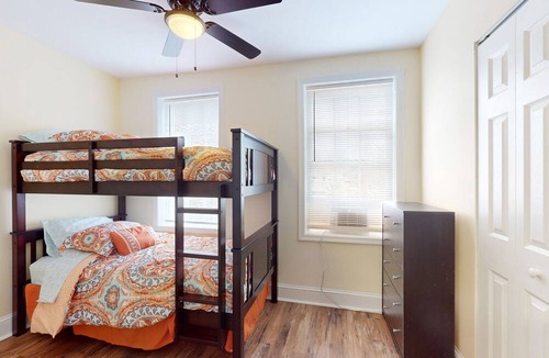 Downtown Apartment | Historic apartment full of natural light, new renovations, full kitchen, & W/D