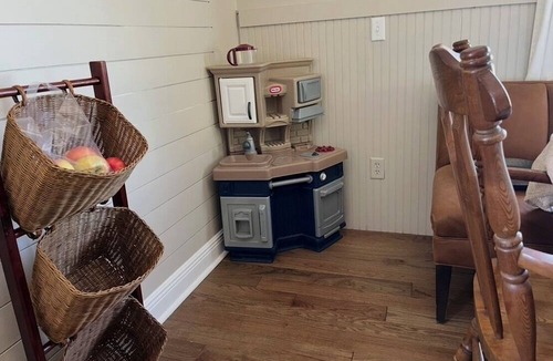 Williamstown House | Cozy, Pet-Friendly Lakefront Retreat with Hot Tub