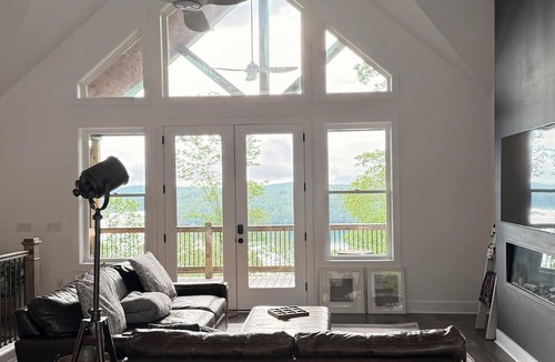 Nebo House | Lakeview Cottage Home on Lake James - 4BR/3BTH