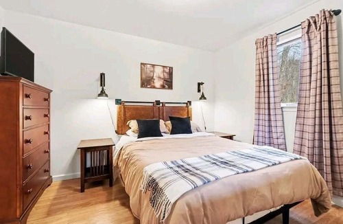 New Germantown Cabin | Family Retreat, Hunting Lodge, or adventure base camp - The choice is yours