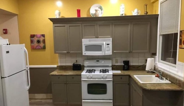 Historic Downtown Gettysburg, Apartment 100
