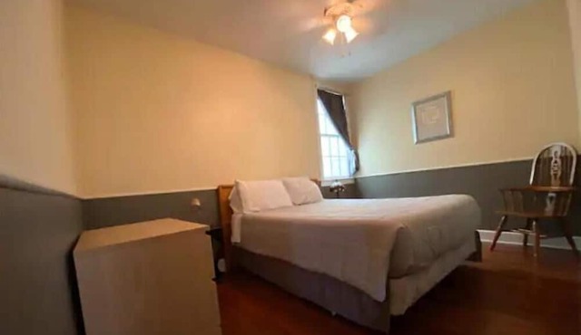 100A, Historical Gettysburg Apartment