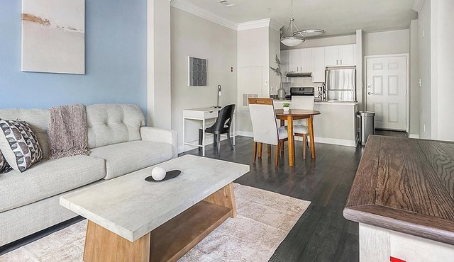 Landing | Amazing 1BD, Gym, Courtyard