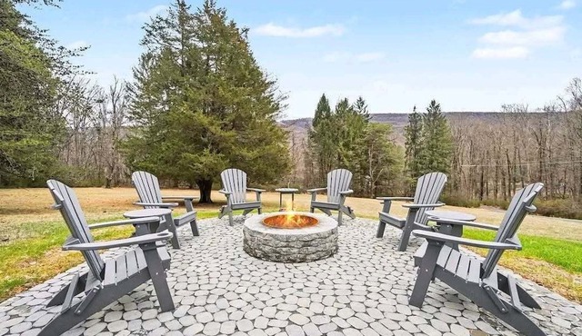 Family Retreat, Hunting Lodge, or adventure base camp - The choice is yours