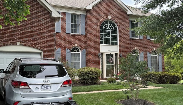 Luxury Furnished Home in Suburban DC, minutes from Metro stop.